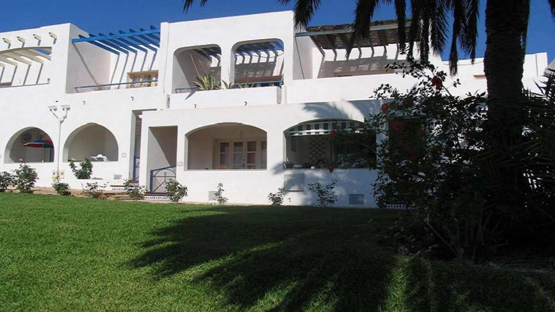 Holiday home Impressive Apartment In Ground Floor With Terrace Of 2 Rooms, A A And Pool 4 Playas de Vera